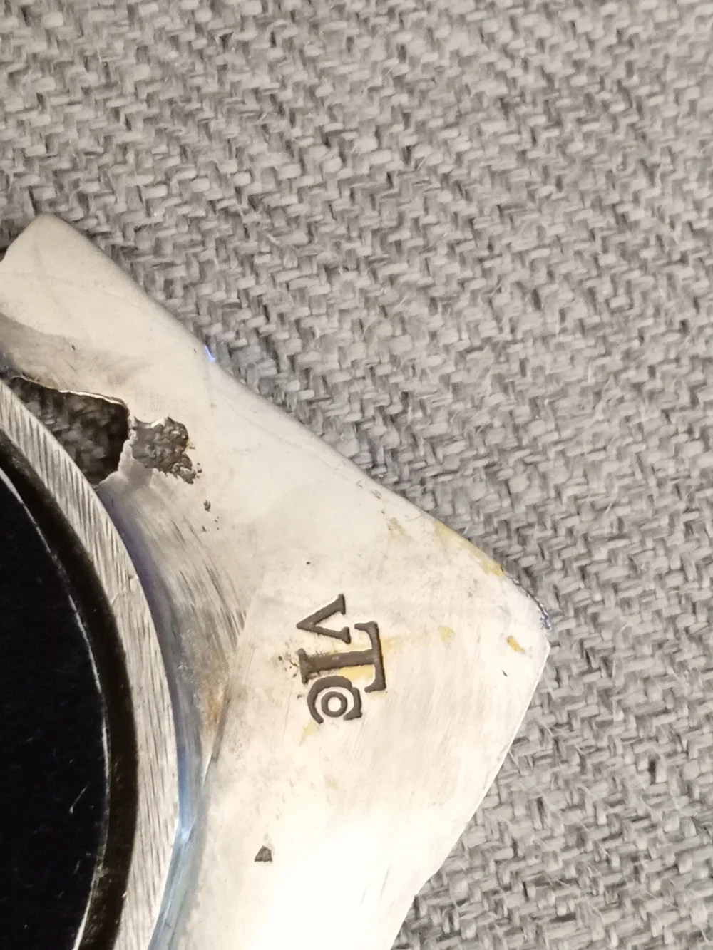 N/A ornate oval